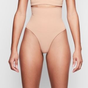SKIMS NWOT Core Control Thong